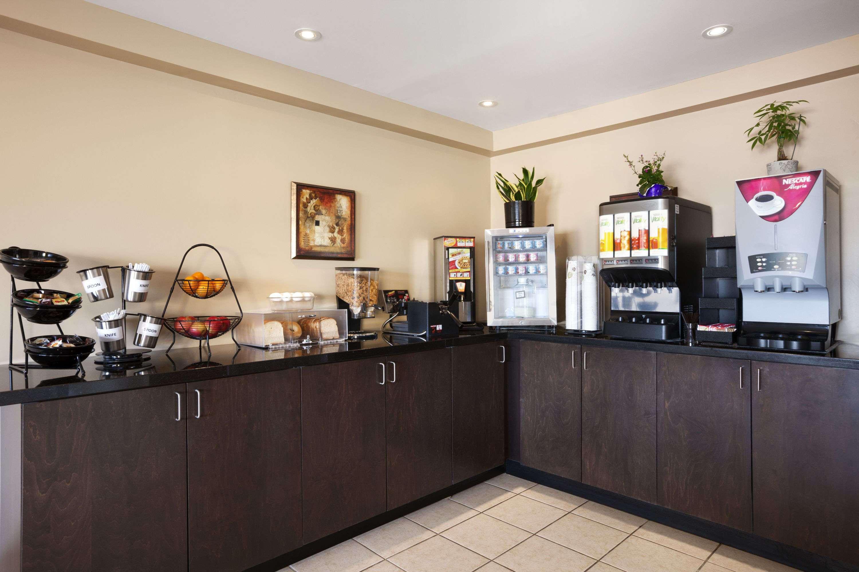 Travelodge By Wyndham Kapuskasing Zewnętrze zdjęcie
