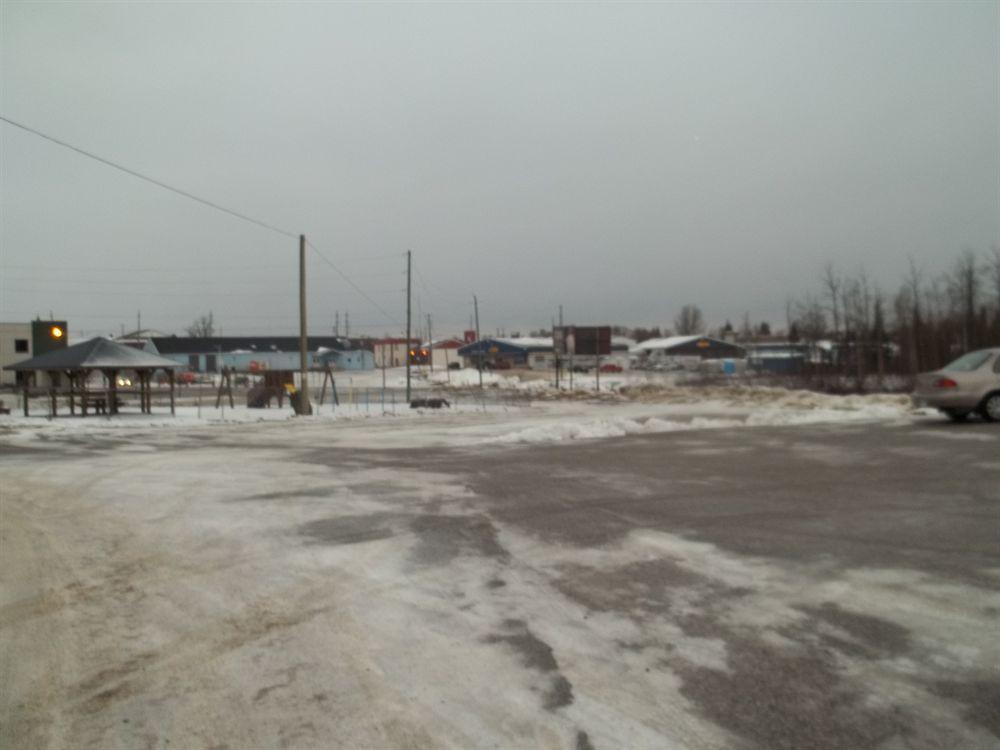 Travelodge By Wyndham Kapuskasing Zewnętrze zdjęcie